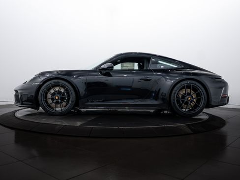 New 2026 Porsche 911 Carrera GTS image 2