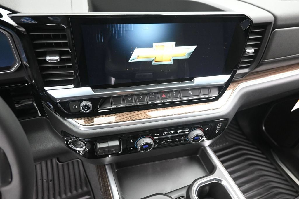 New 2026 Chevrolet Silverado 1500 RST w/ Convenience Package II AWD/4WD image 17