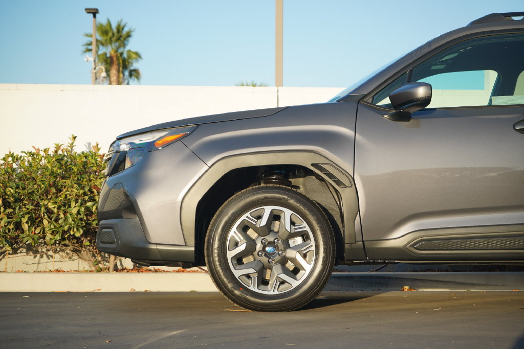 New 2026 Subaru Forester Premium AWD/4WD image 2