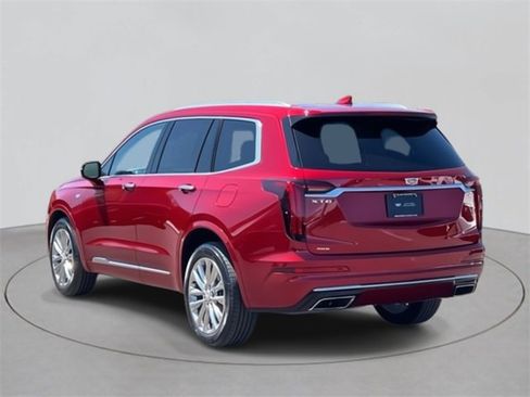 Certified 2023 Cadillac XT6 Premium Luxury image 4