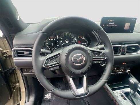 Used 2025 MAZDA CX-5 Carbon Edition image 11