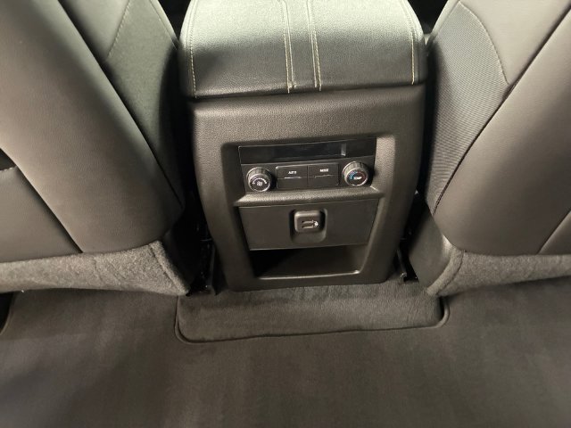 Certified 2023 Chevrolet Traverse LT AWD/4WD image 19