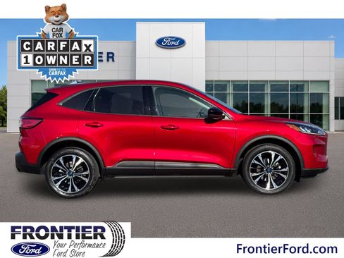 Certified 2022 Ford Escape SE w/ SE Sport Appearance Package AWD/4WD image 4