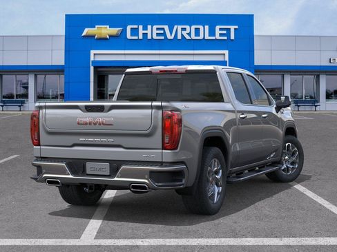 Used 2026 GMC Sierra 1500 SLT w/ SLT Premium Plus Package AWD/4WD image 4