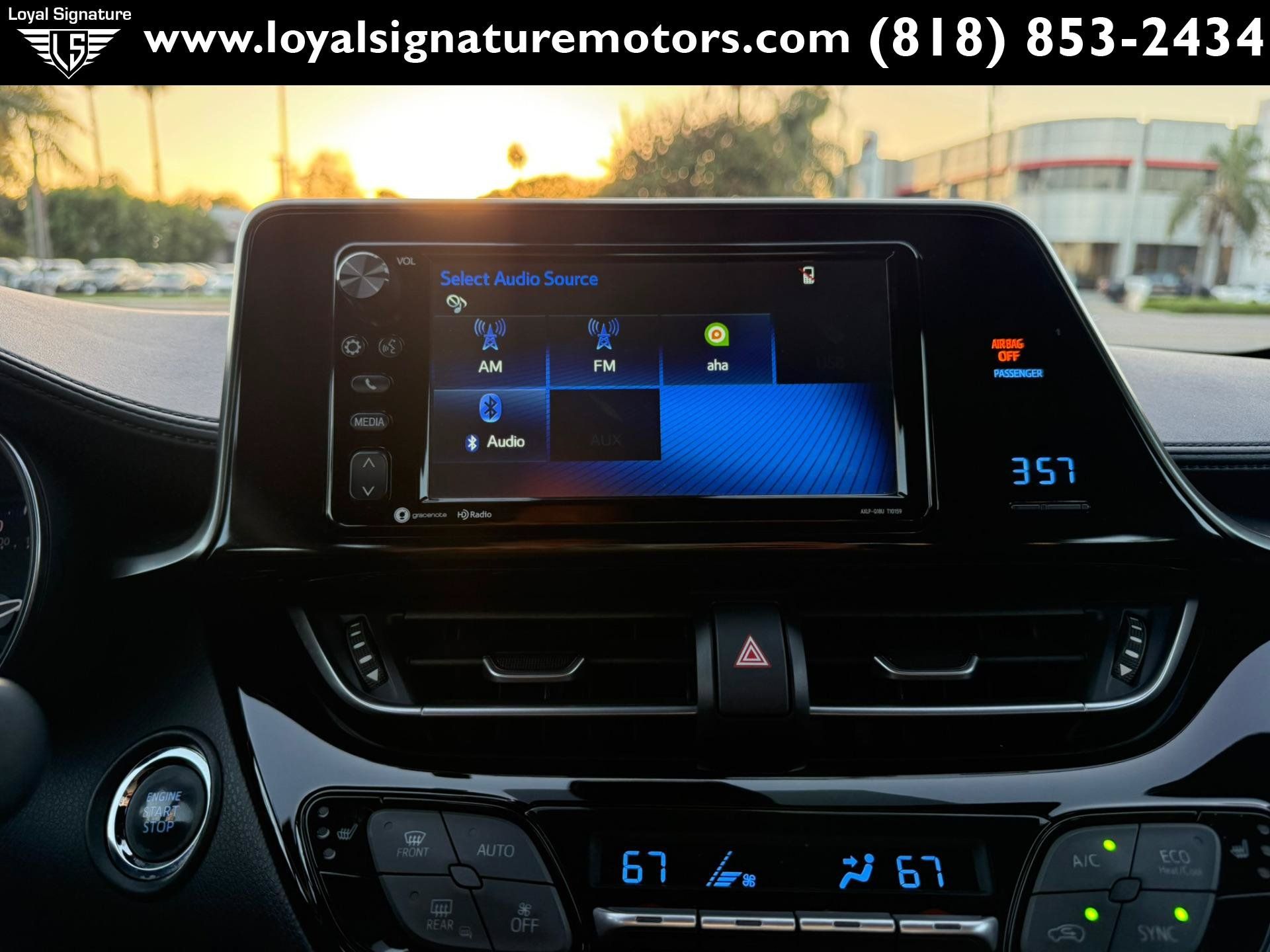 Used 2018 Toyota C-HR XLE FWD image 22