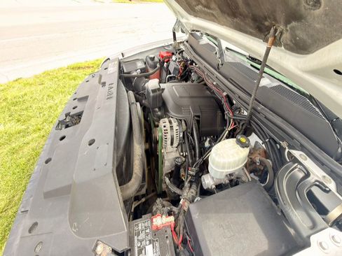 Used 2012 Chevrolet Silverado 2500 W/T AWD/4WD image 25