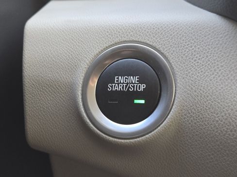 Used 2024 GMC Terrain Denali w/ Denali Premium Package image 24