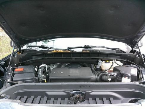 Used 2021 GMC Sierra 1500 AT4 w/ AT4 Value Package AWD/4WD image 9