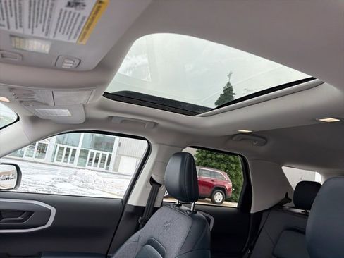 Used 2023 Ford Bronco Sport Outer Banks w/ Tech Package image 16