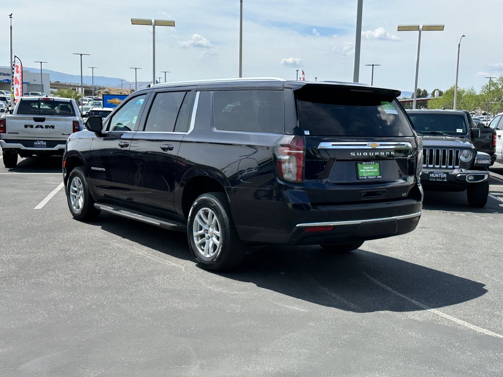 Used 2024 Chevrolet Suburban LT AWD/4WD image 5