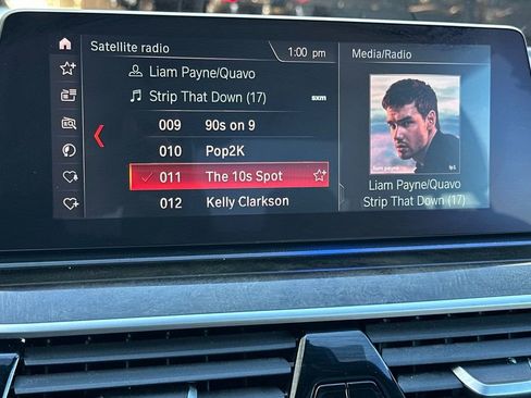 Used 2019 BMW 530e w/ M Sport Package image 19