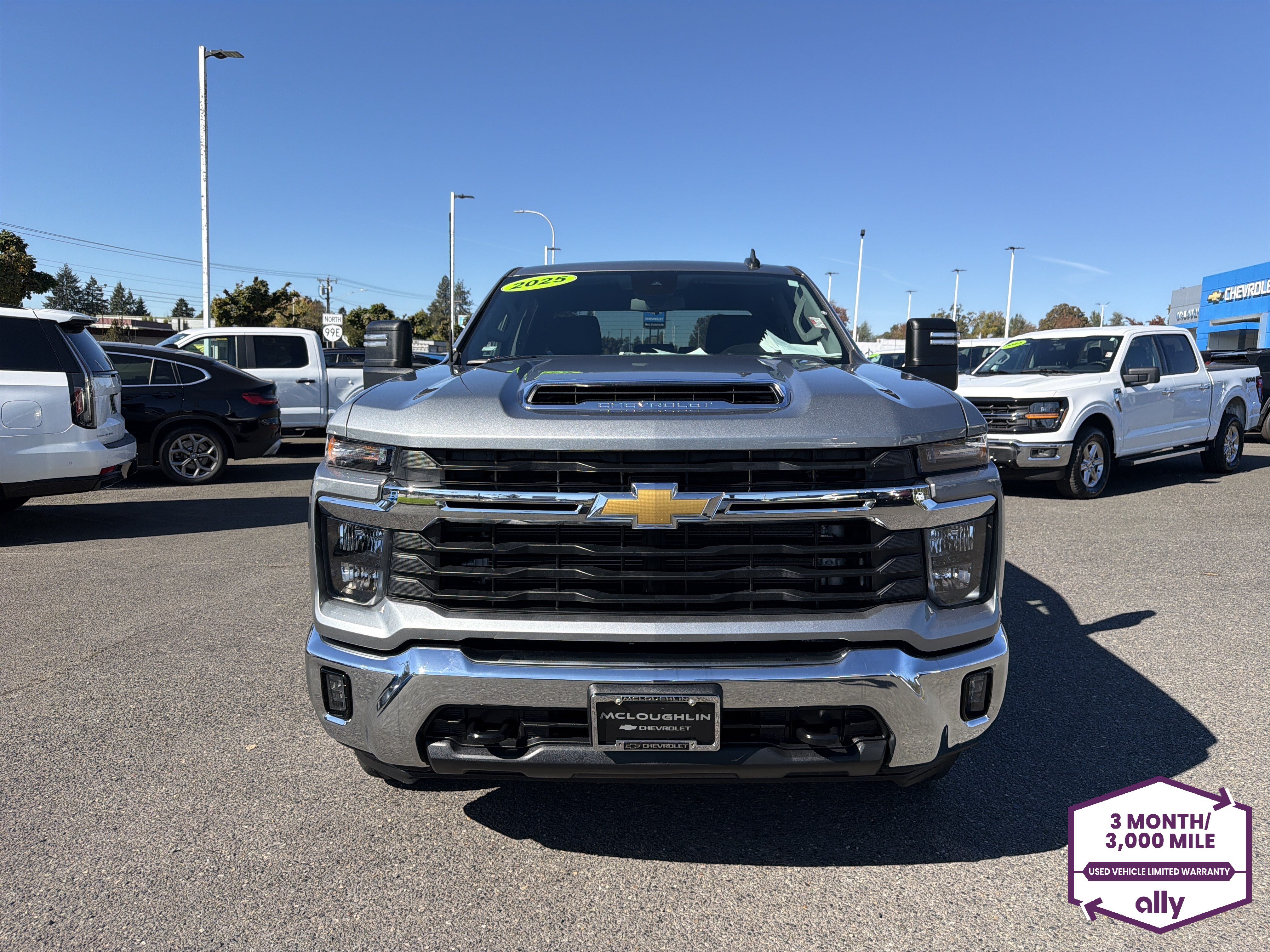 Used 2025 Chevrolet Silverado 2500 LT w/ Convenience Package AWD/4WD image 9