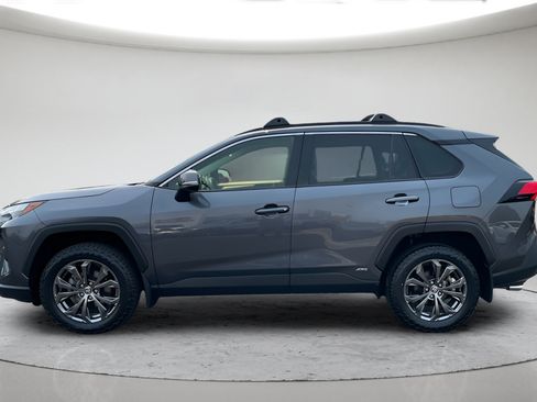 Certified 2023 Toyota RAV4 XLE Premium AWD/4WD image 6