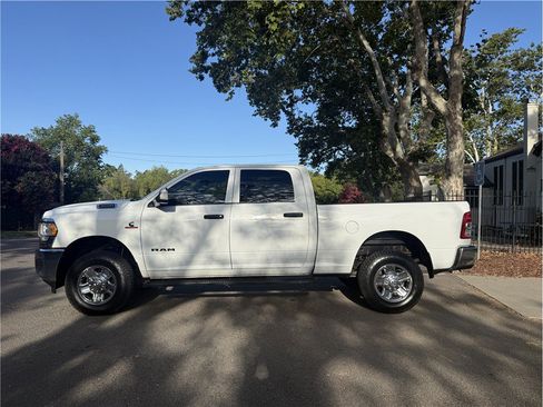 Used 2022 RAM 3500 Tradesman AWD/4WD image 4