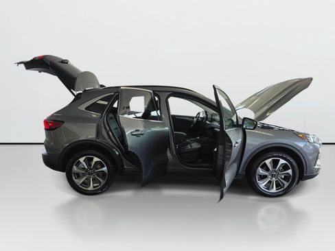 Used 2024 Ford Escape Platinum AWD/4WD image 9