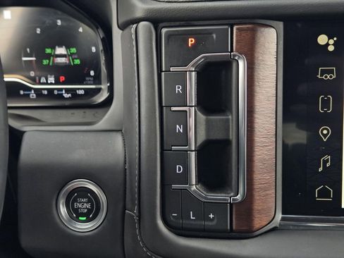 Used 2023 GMC Yukon XL Denali Ultimate image 14