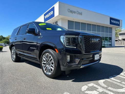 Used 2023 GMC Yukon Denali Ultimate AWD/4WD image 2