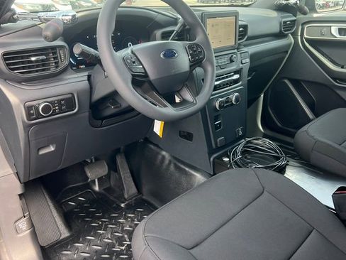 New 2026 Ford Explorer 4WD Police Interceptor image 16