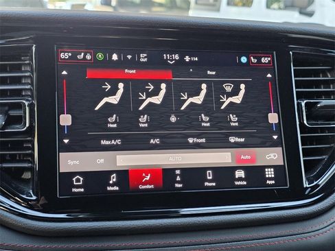 Used 2024 Dodge Durango GT image 19