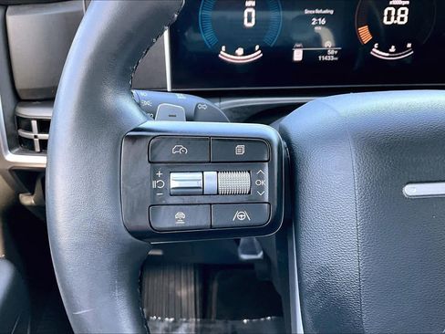 Used 2025 Hyundai Santa Fe SE FWD image 23