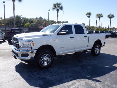 Used 2022 RAM 2500 Tradesman w/ Chrome Appearance Group image 2