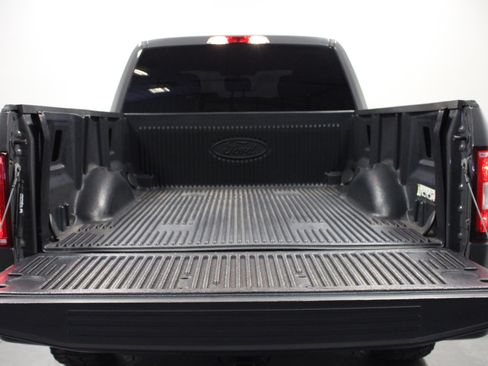 Used 2018 Ford F150 Lariat RWD image 14