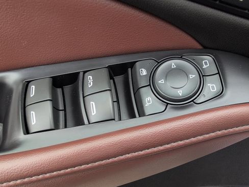 Used 2018 Buick Enclave Avenir w/ Avenir Technology Package image 21