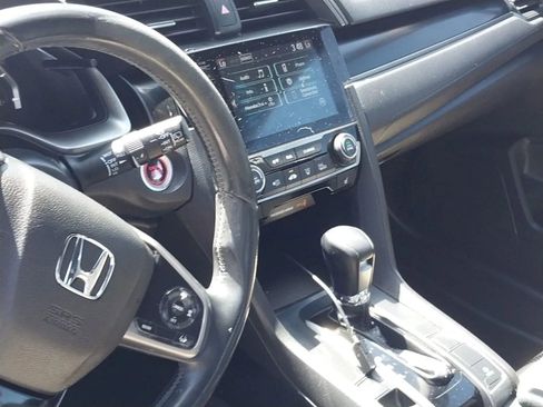 Used 2020 Honda Civic EX image 9