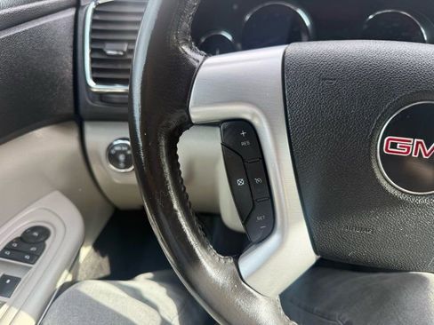 Used 2009 GMC Acadia SLT image 17