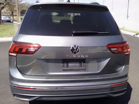 Used 2024 Volkswagen Tiguan S image 5