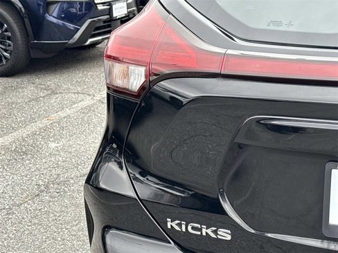 Used 2023 Nissan Kicks SV image 26