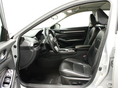 Used 2023 Nissan Altima 2.5 SL AWD/4WD image 17