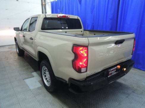 Used 2024 Chevrolet Colorado W/T image 7