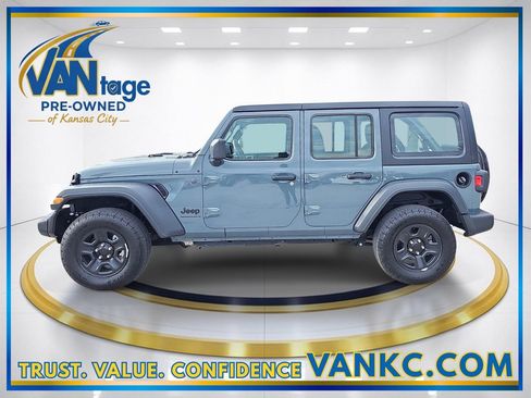 Used 2026 Jeep Wrangler Unlimited Sport image 10