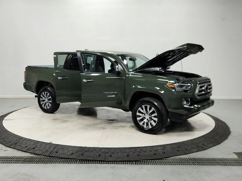 Used 2021 Toyota Tacoma Limited AWD/4WD image 10