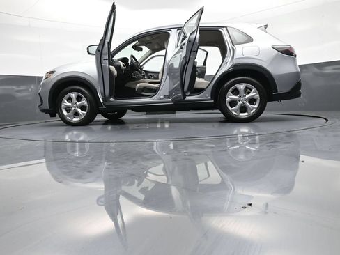 Certified 2024 Honda HR-V LX image 47