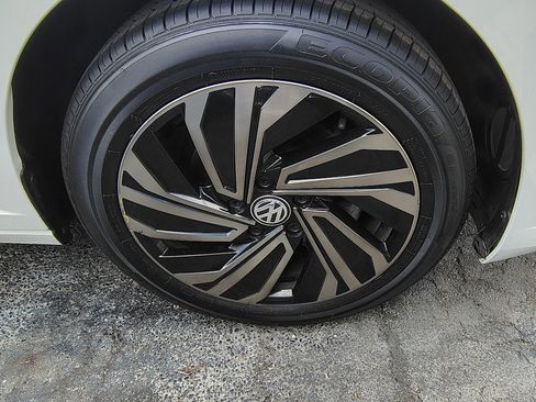 Used 2019 Volkswagen Jetta SEL Premium FWD image 24