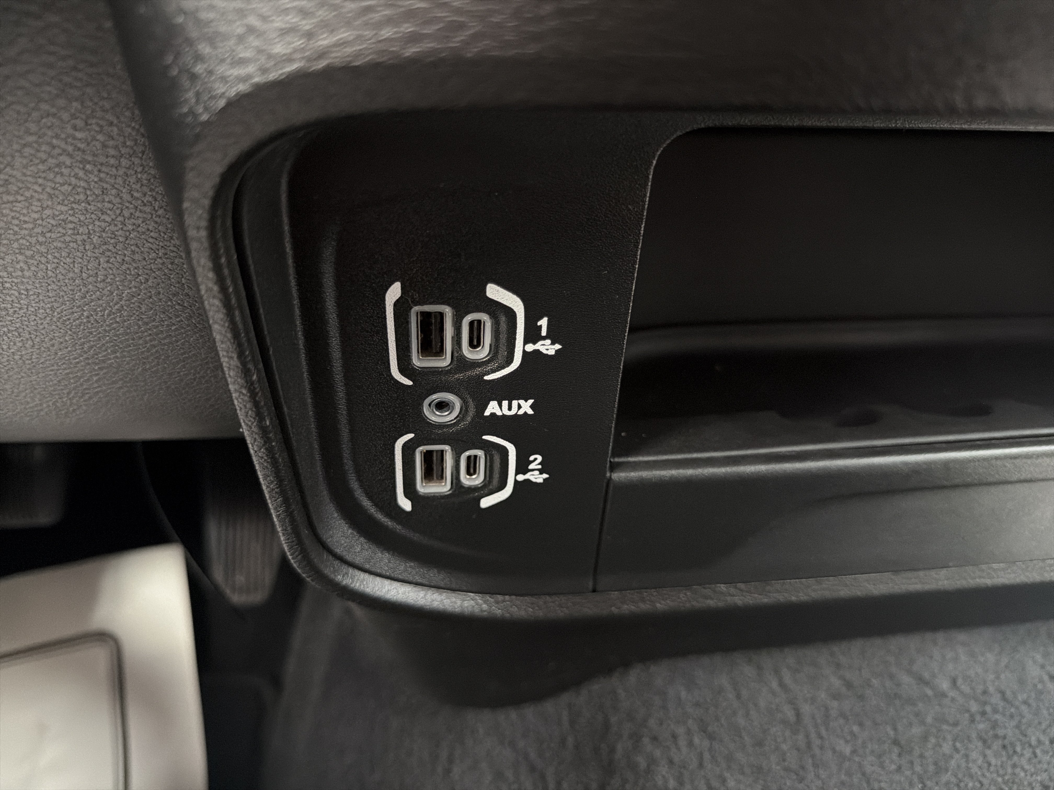 Used 2024 RAM 2500 Big Horn AWD/4WD image 27