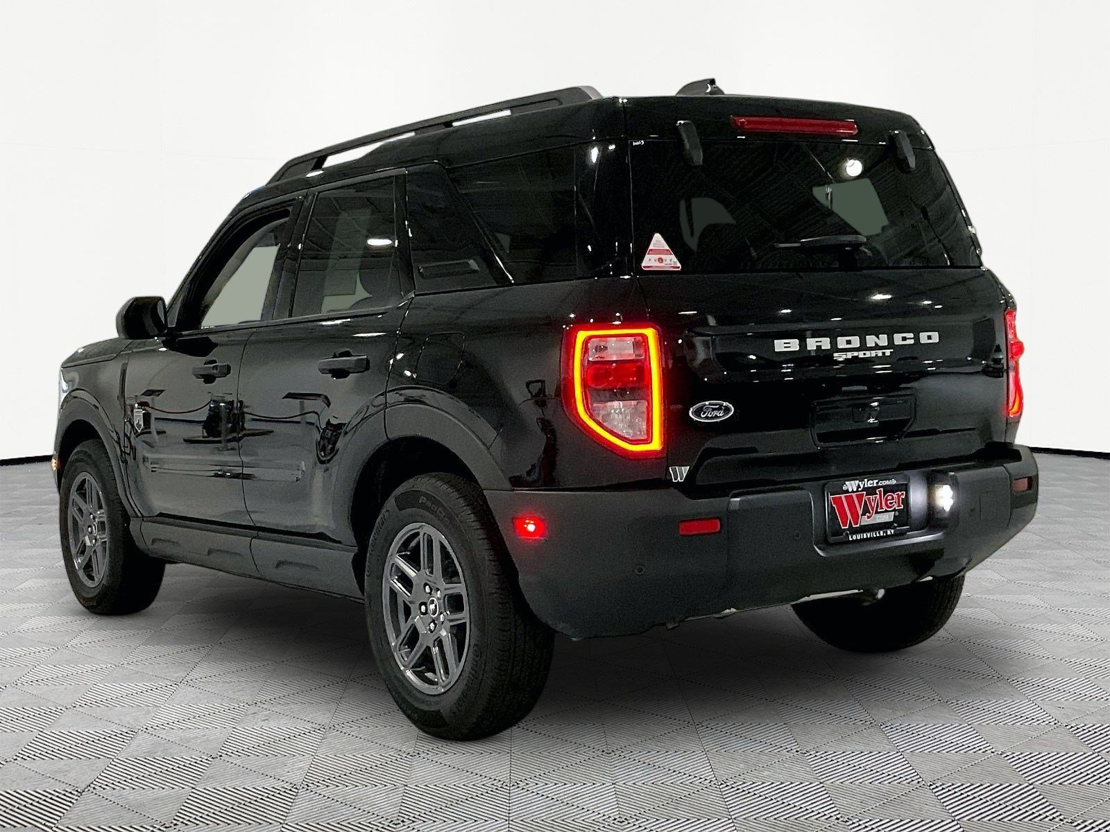 Used 2025 Ford Bronco Sport Big Bend w/ Convenience Package AWD/4WD image 4