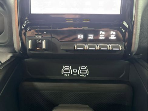 New 2026 RAM 2500 Big Horn AWD/4WD image 15