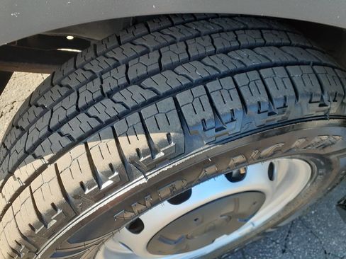 Used 2017 Ford Transit 150 130 Low Roof w/ Exterior Upgrade Package image 21