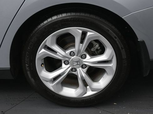 Used 2025 Honda Accord LX image 30