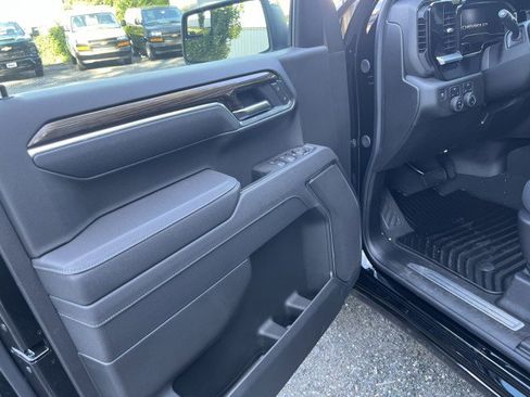 New 2025 Chevrolet Silverado 1500 LT image 4