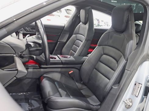 Used 2021 Porsche Taycan 4S image 28