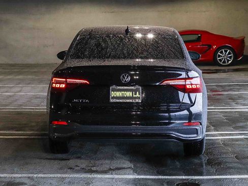 Certified 2023 Volkswagen Jetta Sport image 5