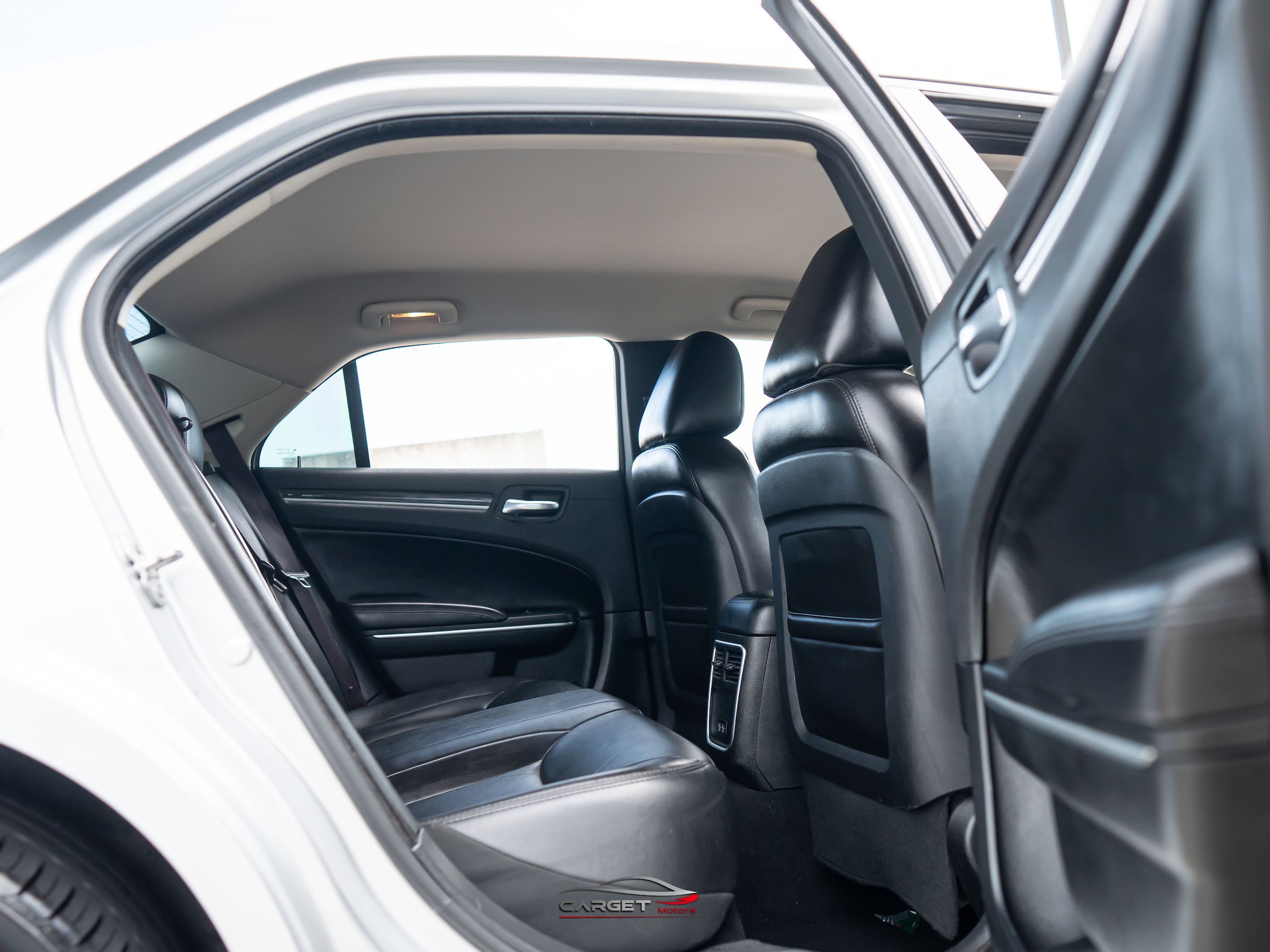 Used 2022 Chrysler 300 Touring L RWD image 19