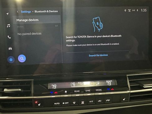 Used 2025 Toyota Sienna XLE image 29