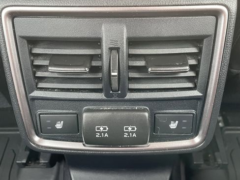 Used 2022 Subaru Forester Touring w/ Popular Package #2 image 44