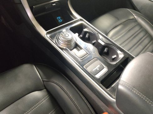 Used 2019 Ford Edge SEL w/ Equipment Group 201A FWD image 26
