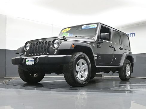 Used 2017 Jeep Wrangler Unlimited Sport w/ Quick Order Package 24S AWD/4WD image 6